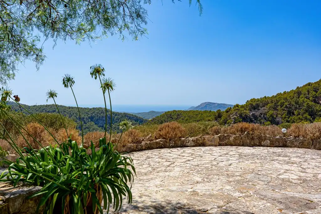 Terrassa de Finca rústica en venda en Puigpunyent amb Aire condicionat, Calefacció i Jardí privat