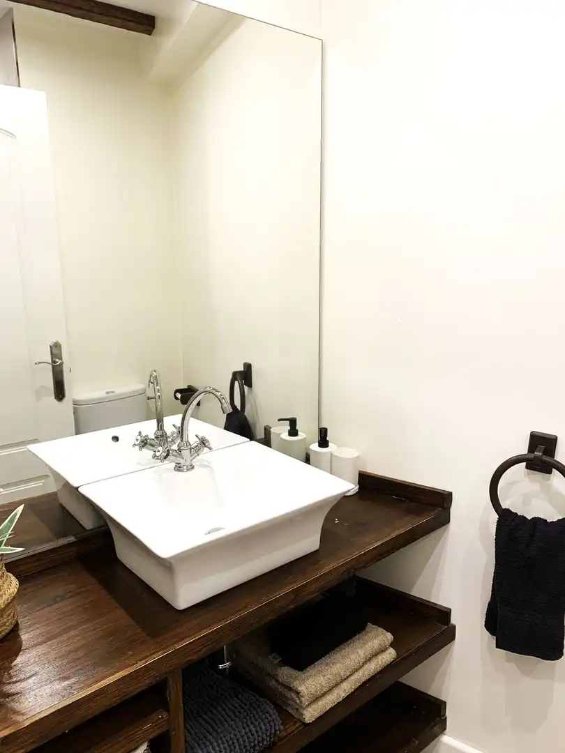 Baño de Piso en venta en Valencia con Aire acondicionado, Calefacción y Amueblado