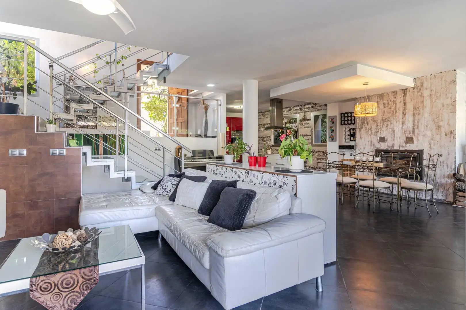 Sala de estar de Casa o chalet en venta en Loja con Aire acondicionado, Jardín privado y Trastero