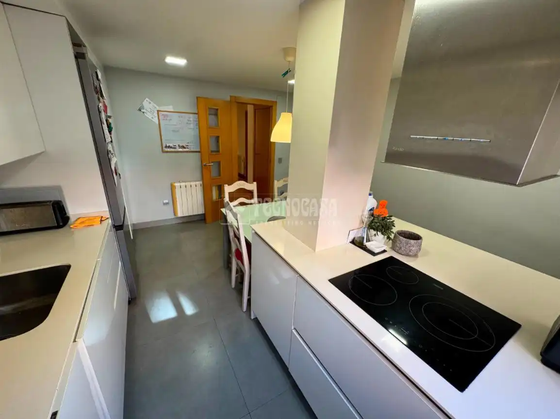 Cocina de Piso en venta en Valencia con Aire acondicionado, Trastero y Amueblado