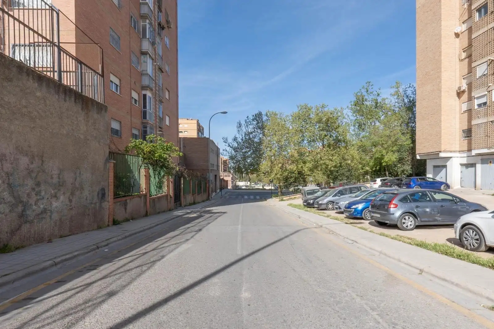 Exterior view of Flat for sale in Granada  with Air Conditioner, Heating and Terrace