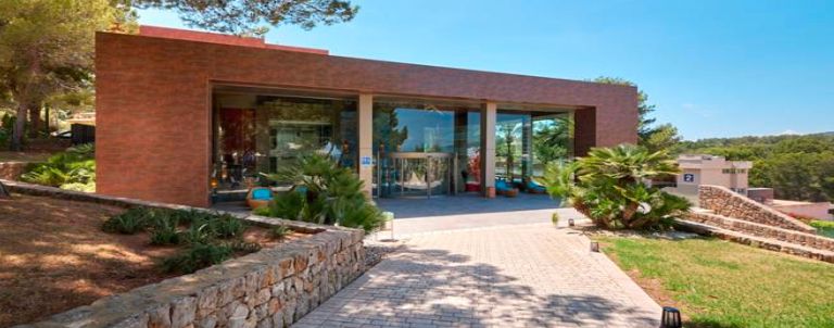 Vista exterior de Edifici en venda en Calvià amb Piscina comunitària