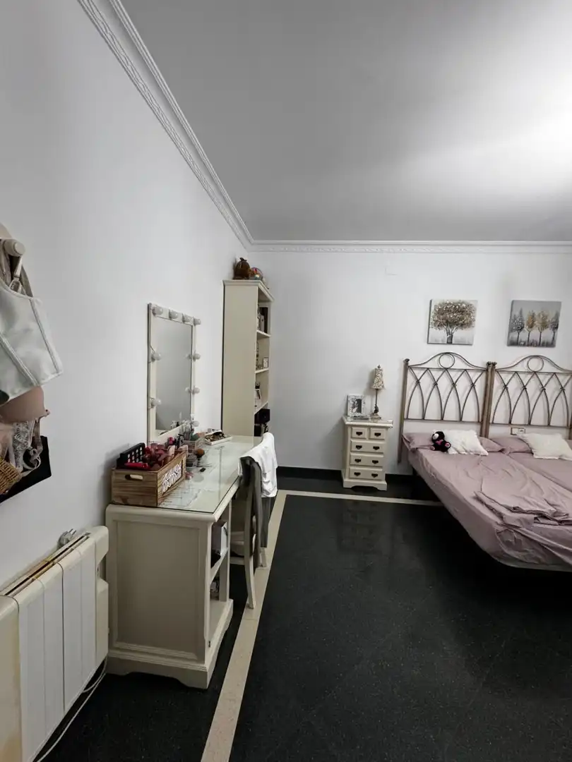 Habitación de Casa o chalet en venta en Dos Hermanas con Aire acondicionado, Terraza y Trastero