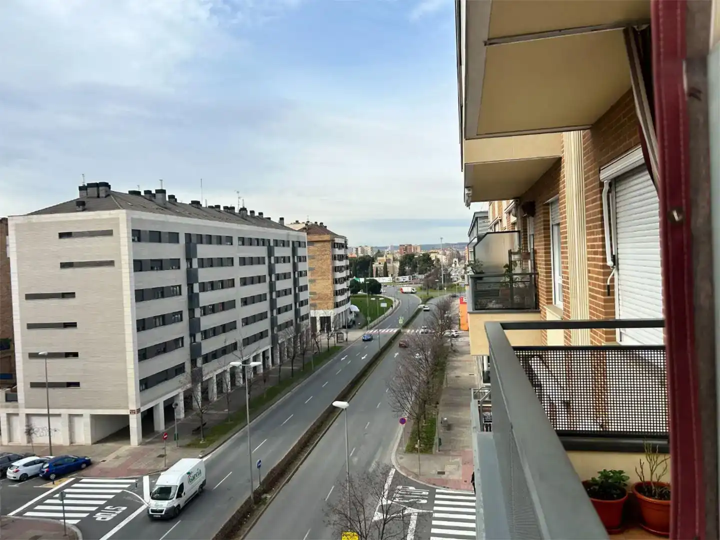 Vista exterior de Piso en venta en  Logroño con Aire acondicionado, Jardín privado y Parquet