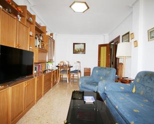 Living room of Flat for sale in  Albacete Capital  with Air Conditioner and Balcony