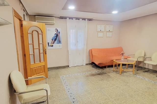 Piso en Venta en Carrer Doctor Claramunt en Virgen del Remedio - Parque Lo Morant