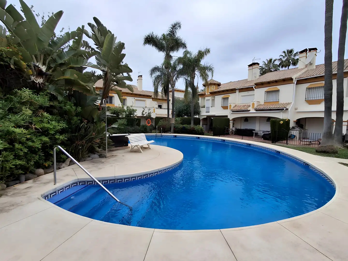Adossat amb piscina en venda a Nueva Andalucía, imagen 4