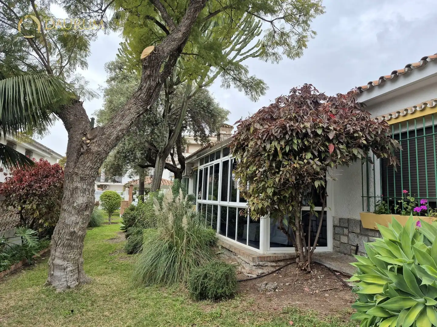 Chalet en venta en reino de leon, imagen 2