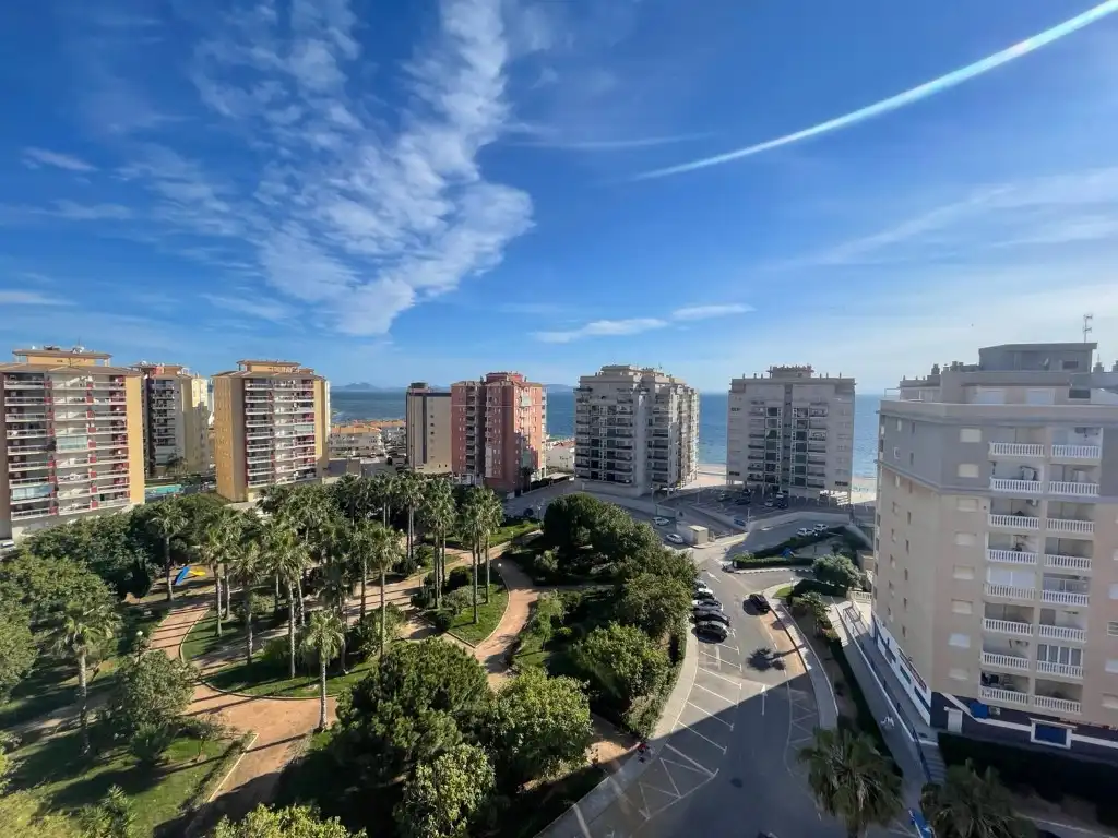 Vista exterior de Apartament en venda en La Manga del Mar Menor amb Terrassa, Piscina i Balcó