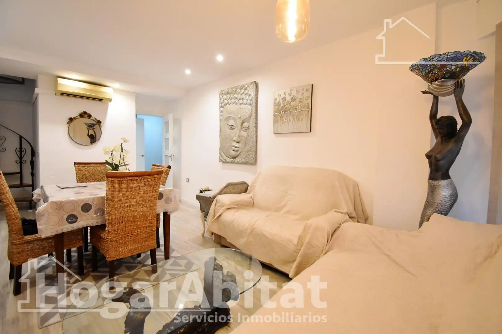 Wohnzimmer von Wohnung zum Verkauf in Gandia mit Klimaanlage und Balkon