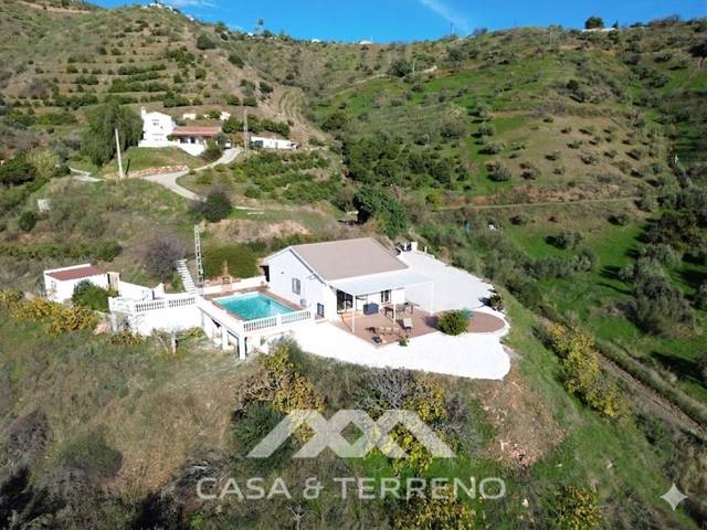 Casa-chalet en Venta en Diseminados Diseminados en Benagalbón