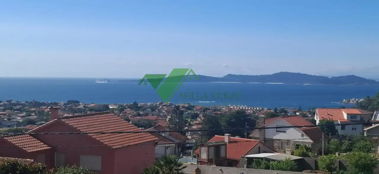Vista exterior de Casa o chalet en venta en Vigo  con Calefacción, Terraza y Trastero