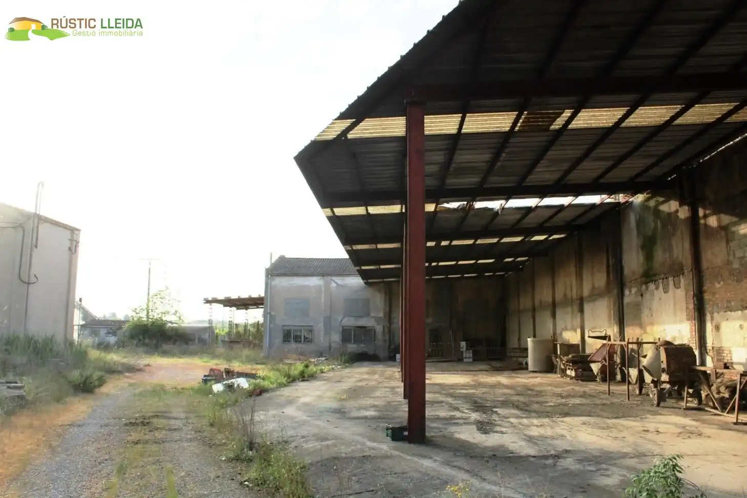 Exterior view of Industrial buildings for sale in Mollerussa