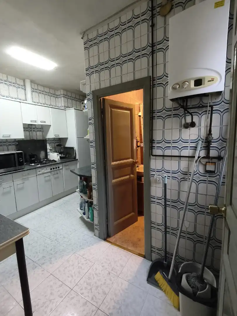 Kitchen of Flat for sale in Madrid  with Storage room and Balcony