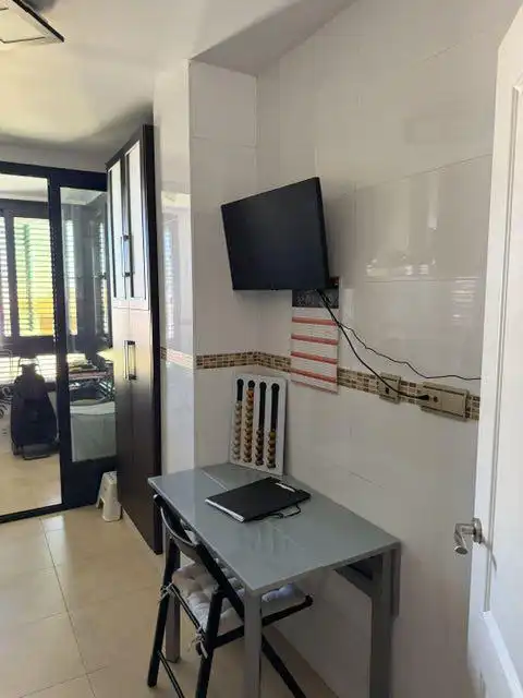 Cuina de Pis en venda en Sevilla amb Aire condicionat, Terrassa i Traster