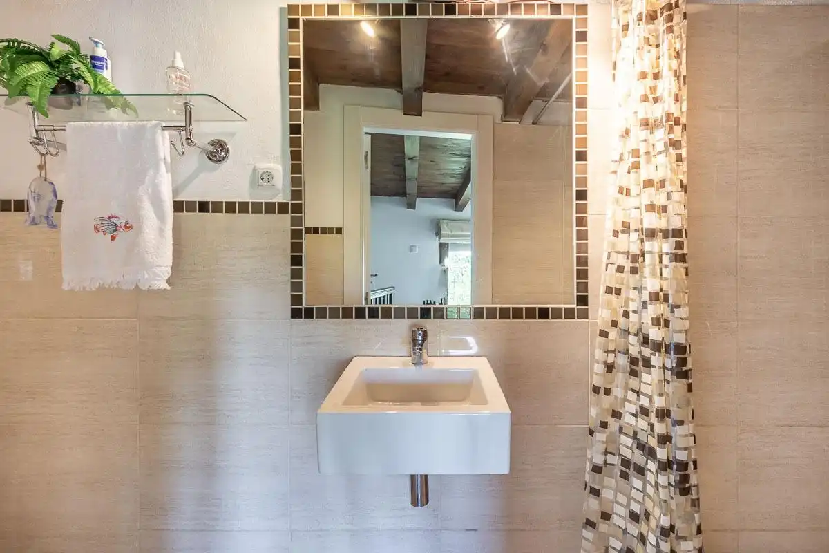 Bathroom of Houses for sale in Granada  with Private garden, Terrace and Community pool