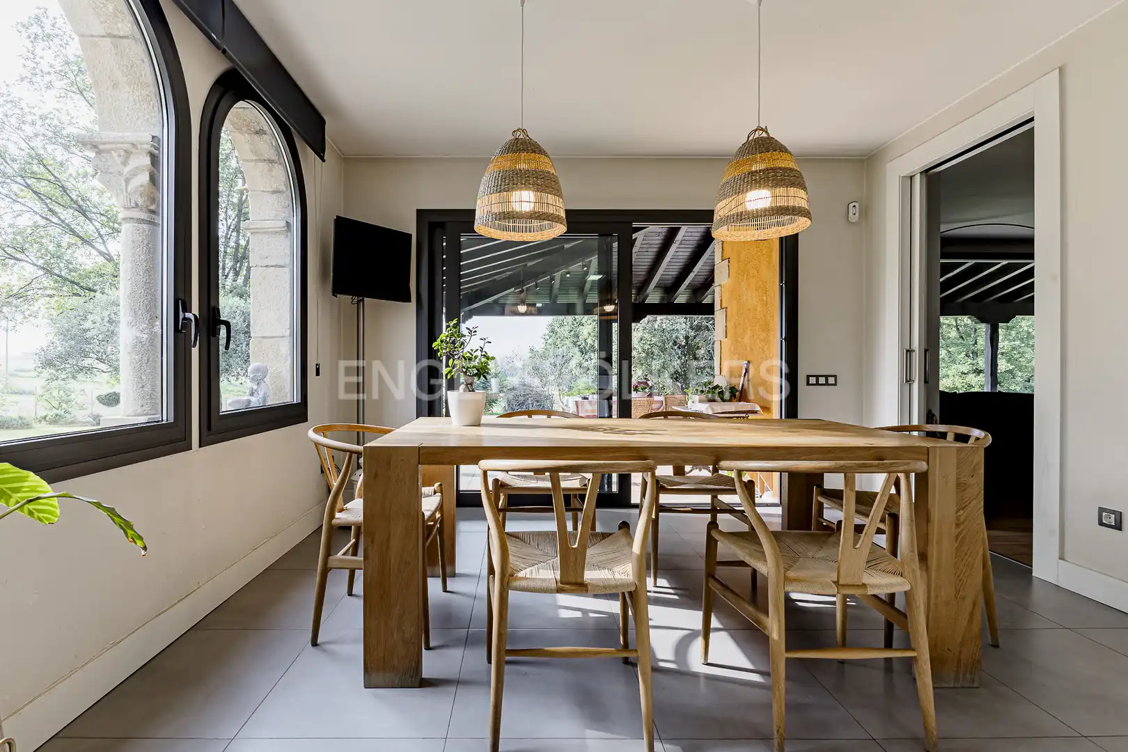 Esszimmer von Country house zum Verkauf in Torelló mit Klimaanlage, Heizung und Privatgarten
