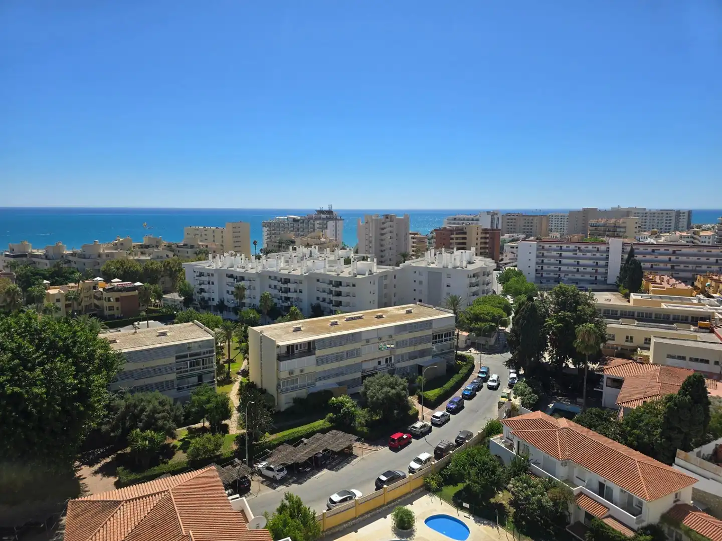 Vista exterior de Ático en venta en Torremolinos con Aire acondicionado, Calefacción y Terraza