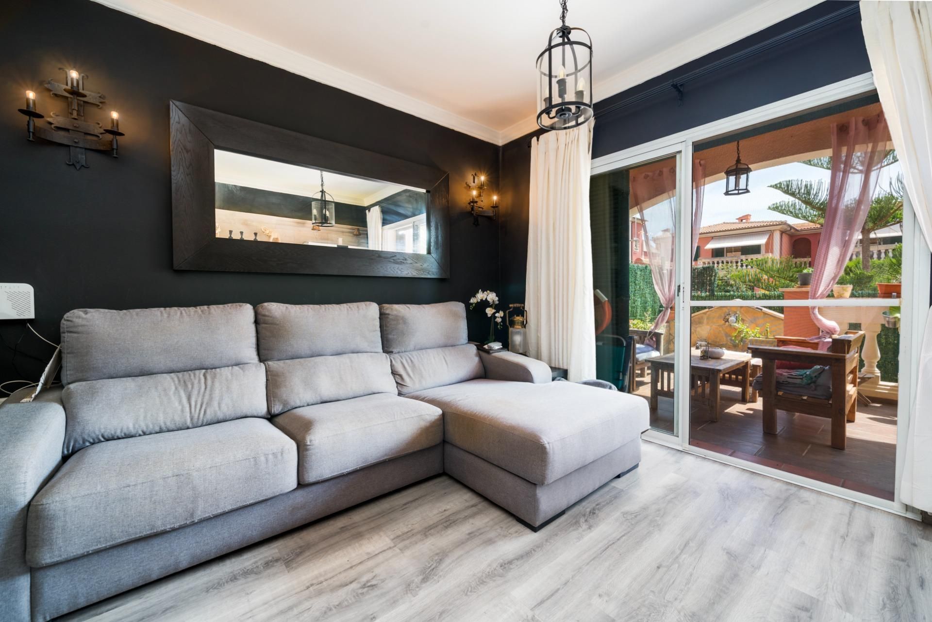 Sala d'estar de Planta baixa en venda en Llucmajor amb Aire condicionat, Calefacció i Jardí privat