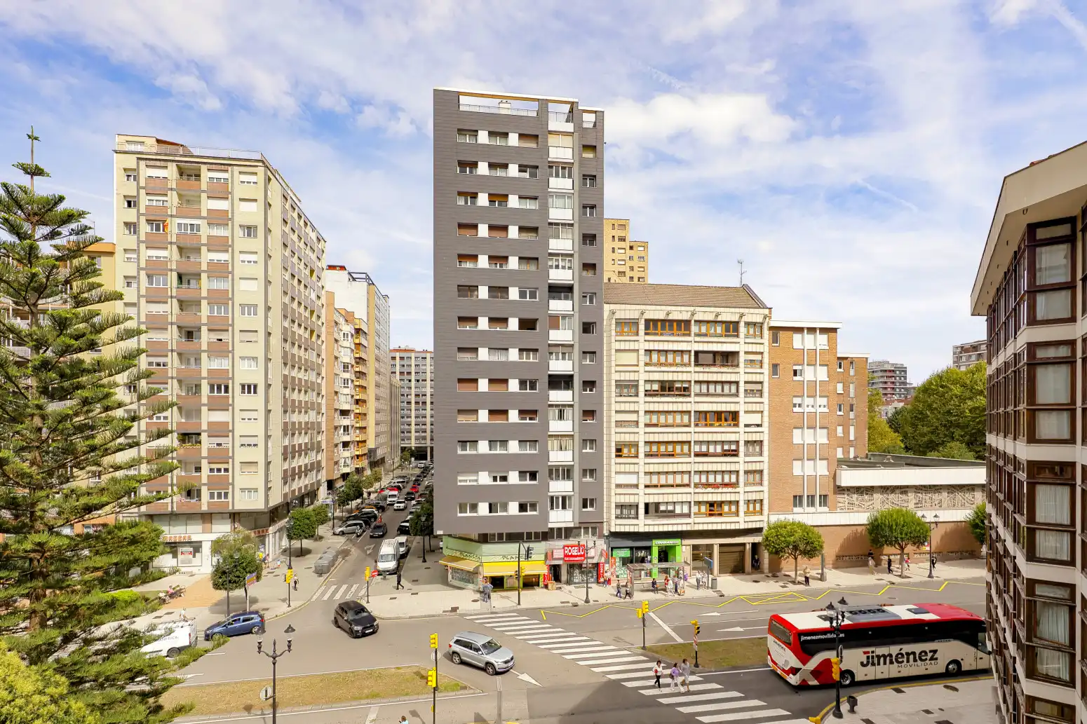 Vista exterior de Pis en venda en Gijón  amb Calefacció, Parquet i Traster