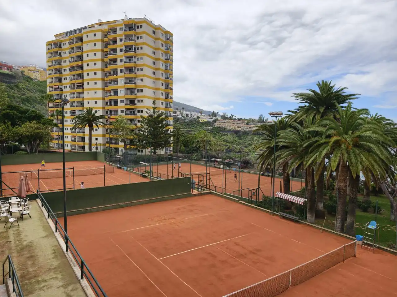 Vista exterior de Estudi en venda en Los Realejos amb Piscina i Moblat