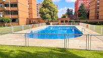 Piscina de Pis en venda en Coslada amb Aire condicionat, Terrassa i Piscina