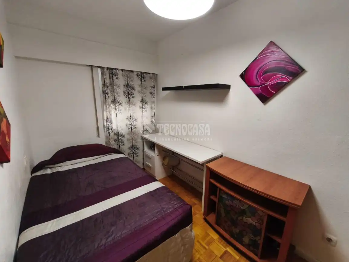 Habitación de Piso en venta en Azuqueca de Henares con Calefacción, Terraza y Balcón