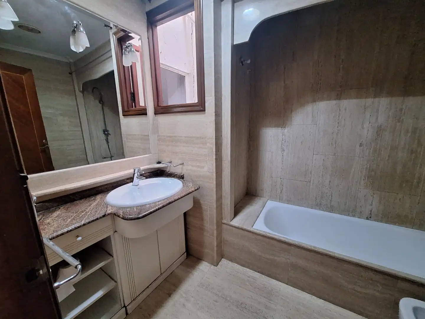 Bathroom of Houses for sale in Sueca  with Air Conditioner, Parquet flooring and Storage room