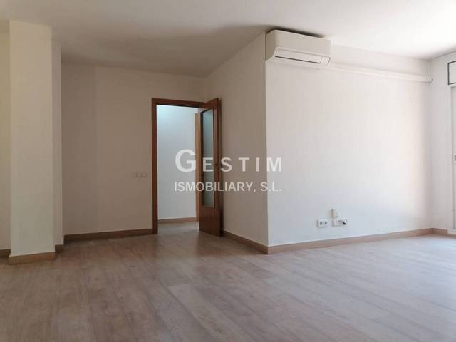 Apartamento en Venta en Calle TORELLO en Caputxins - Ambulatori