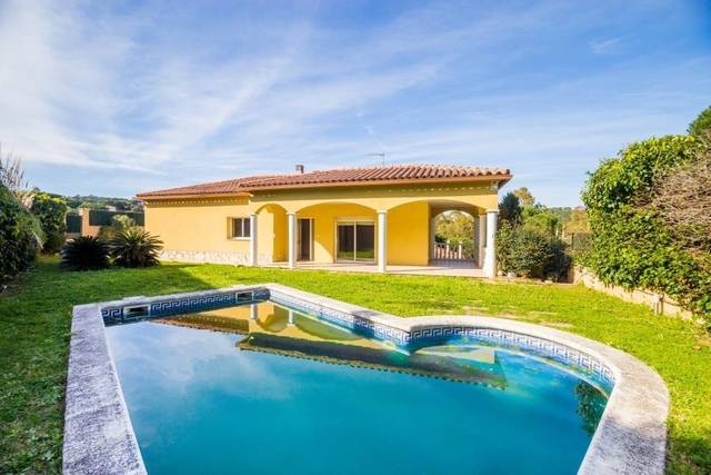Casa-chalet en Venta en Torre Valentina - Mas Vilar de La Mutxada - Treumal