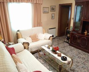 Living room of Flat for sale in  Madrid Capital