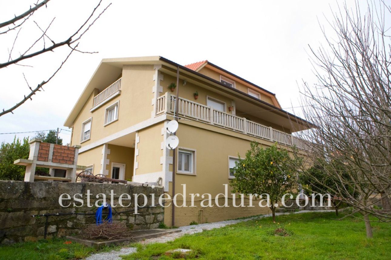 Garden of House or chalet for sale in Pontevedra Capital   with Heating, Private garden and Terrace