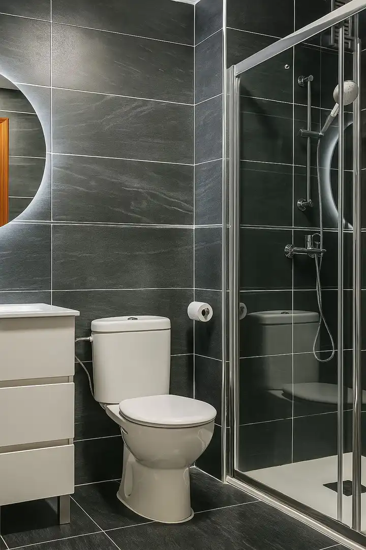 Flat with lift for sale in CASTILLA 81, imagen 9