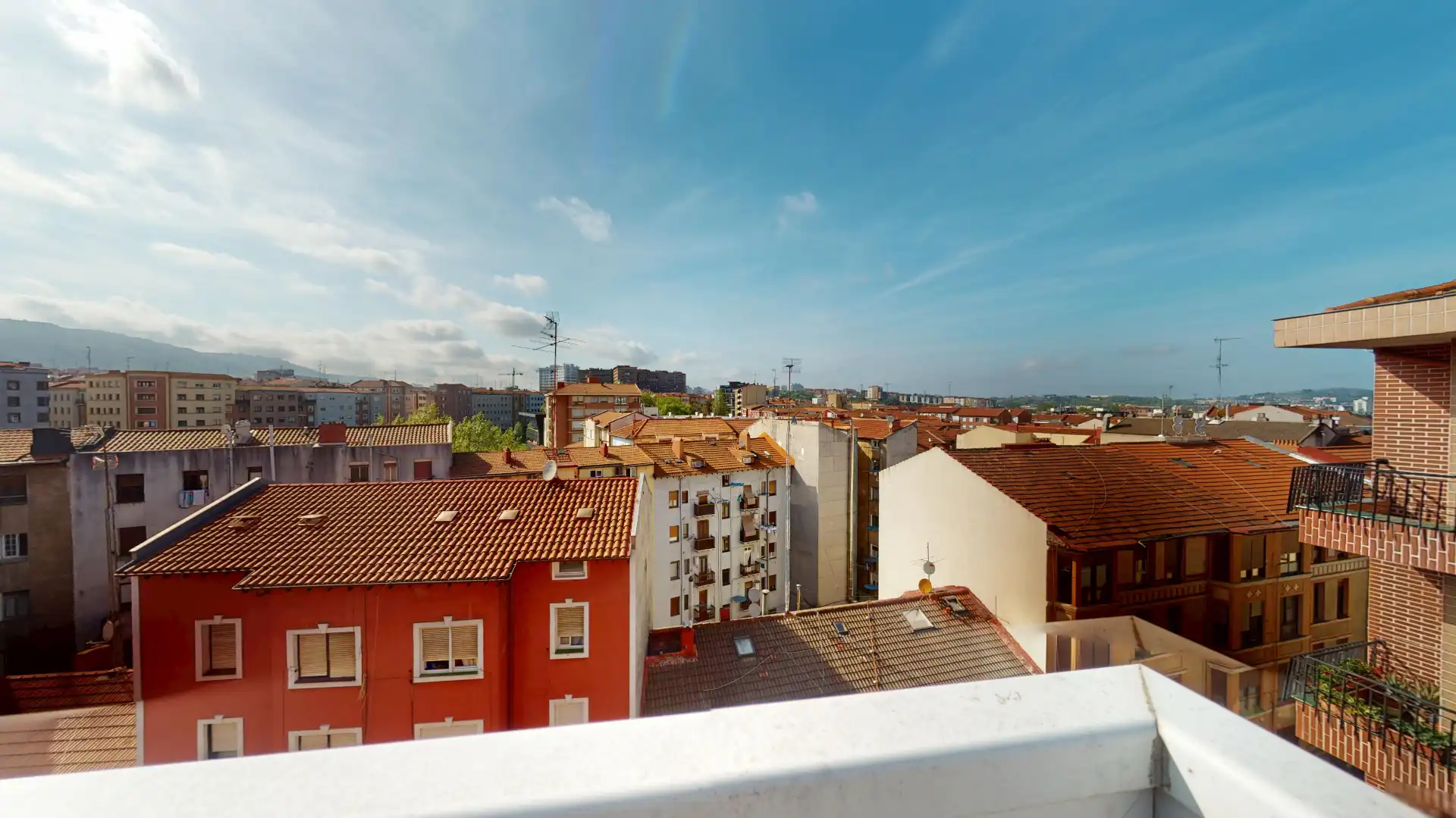 Exterior view of Flat for sale in Barakaldo   with Terrace, Washing machine and Balcony