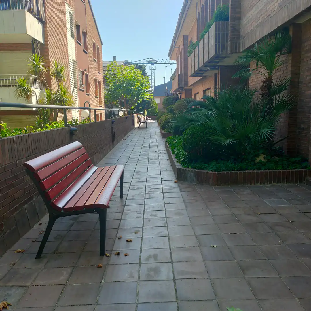 Exterior view of Detached homes for rent in Sant Cugat del Vallès  with Air Conditioner, Heating and Private garden
