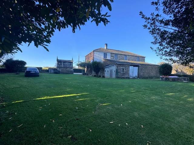 Finca rústica en Venta en Aranga