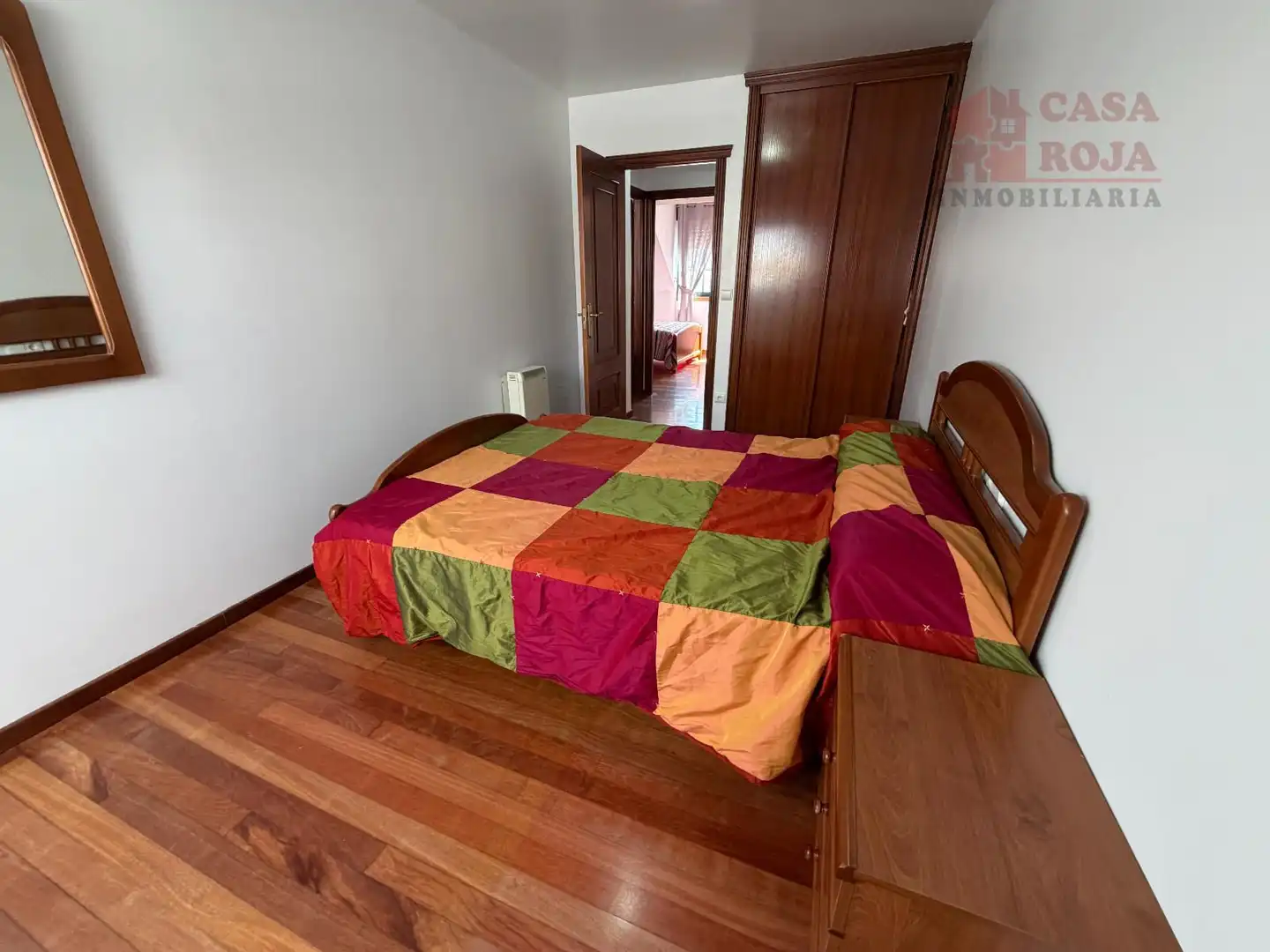 Schlafzimmer von Dachboden zum Verkauf in Cangas  mit Heizung, Parkett und Abstellraum