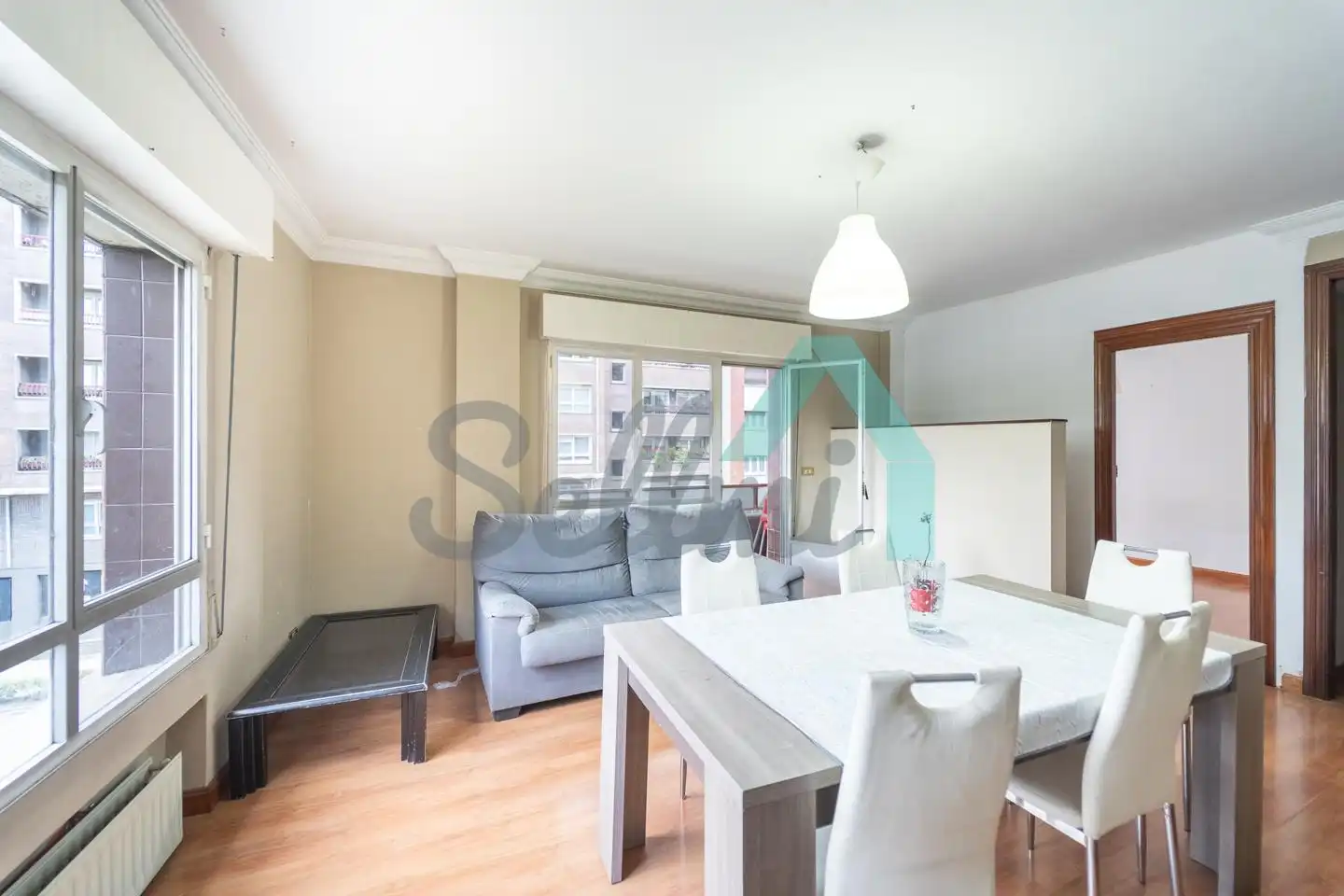 Living room of Flat for sale in Oviedo   with Heating, Terrace and Storage room