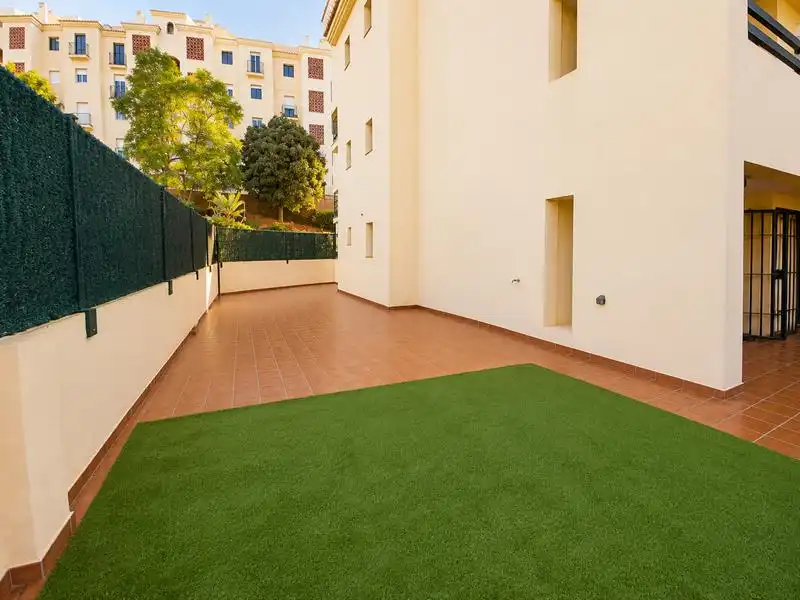 Terrace of Flat for sale in Estepona  with Air Conditioner, Heating and Private garden