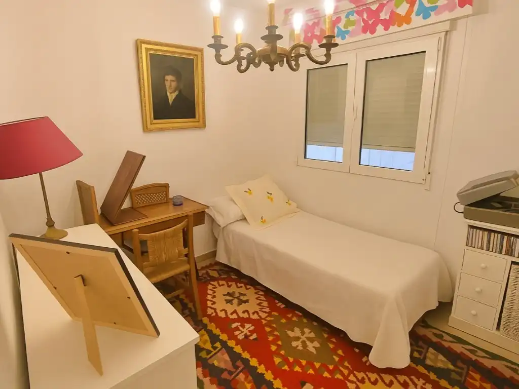 Habitación de Piso en venta en Oliva con Aire acondicionado y Balcón