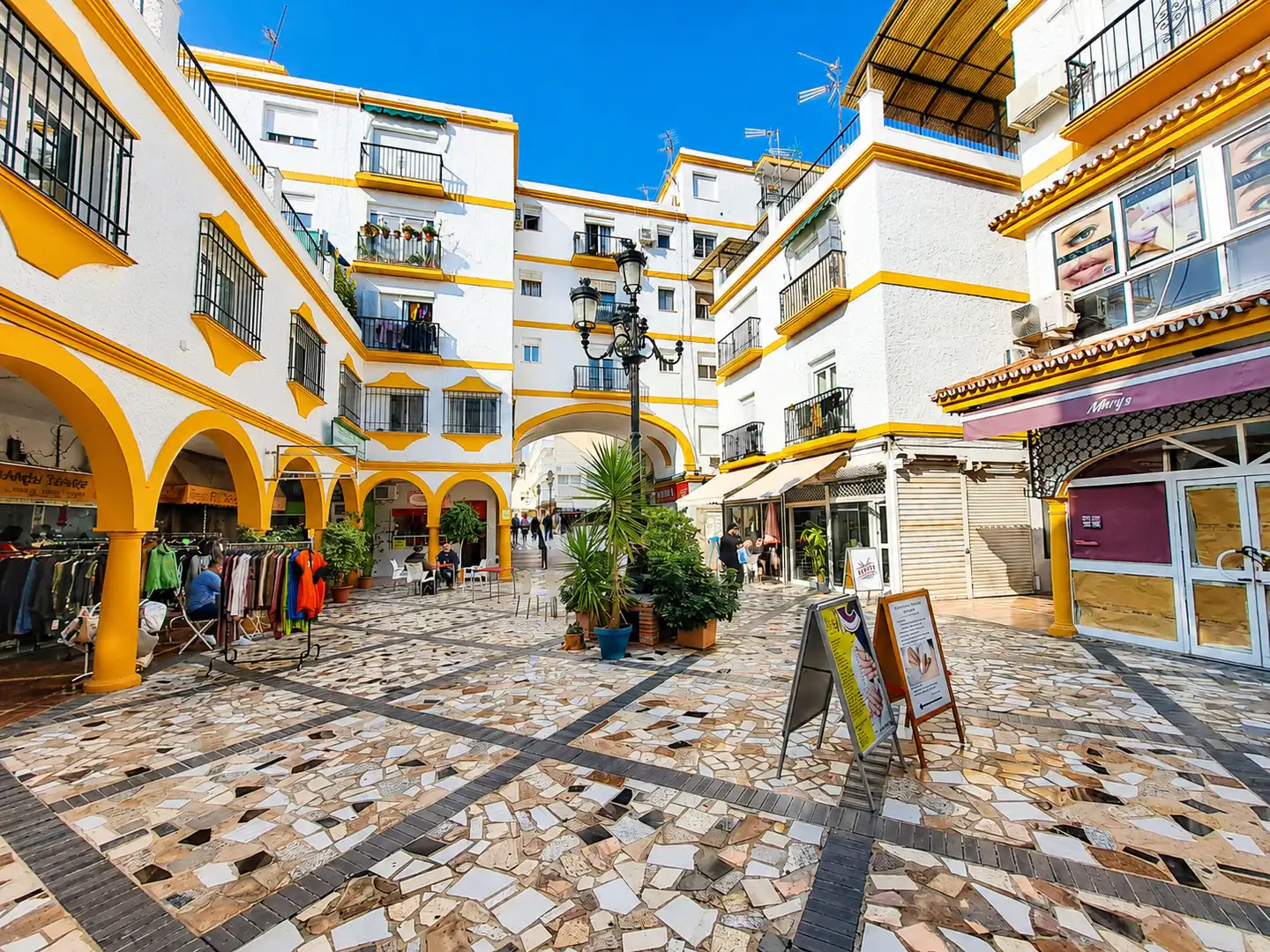 Vista exterior de Piso en venta en Torremolinos con Terraza