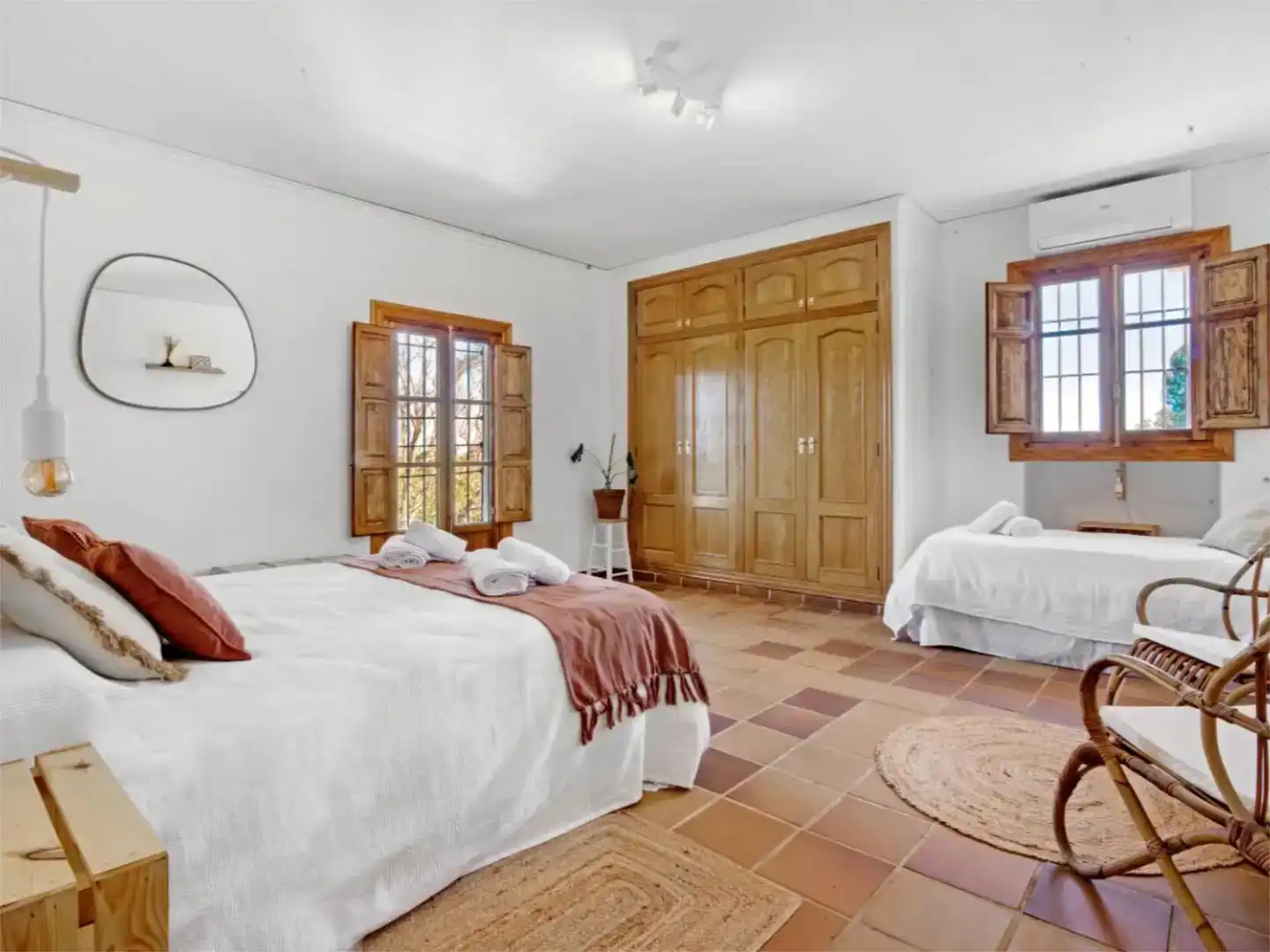 Habitación de Finca rústica de alquiler en Algemesí con Aire acondicionado, Jardín privado y Piscina