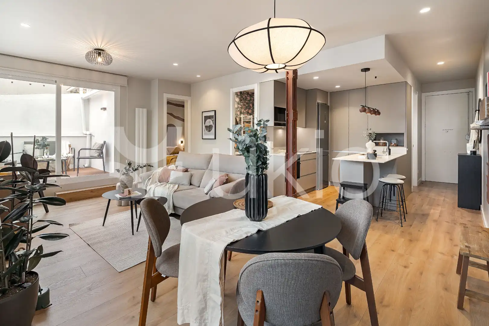 Sala d'estar de Apartament de lloguer en Madrid amb Aire condicionat, Calefacció i Terrassa