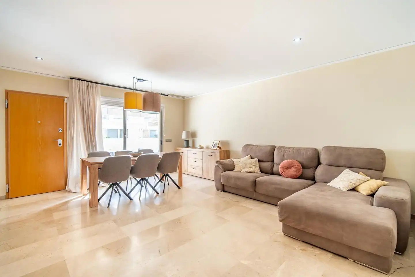Flat with pool for sale in Carcaixent, imagen 2