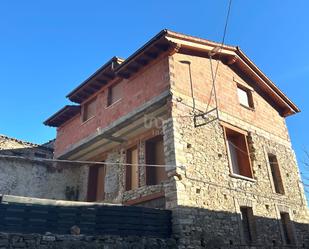 Vista exterior de Casa o xalet en venda en Matallana de Torío