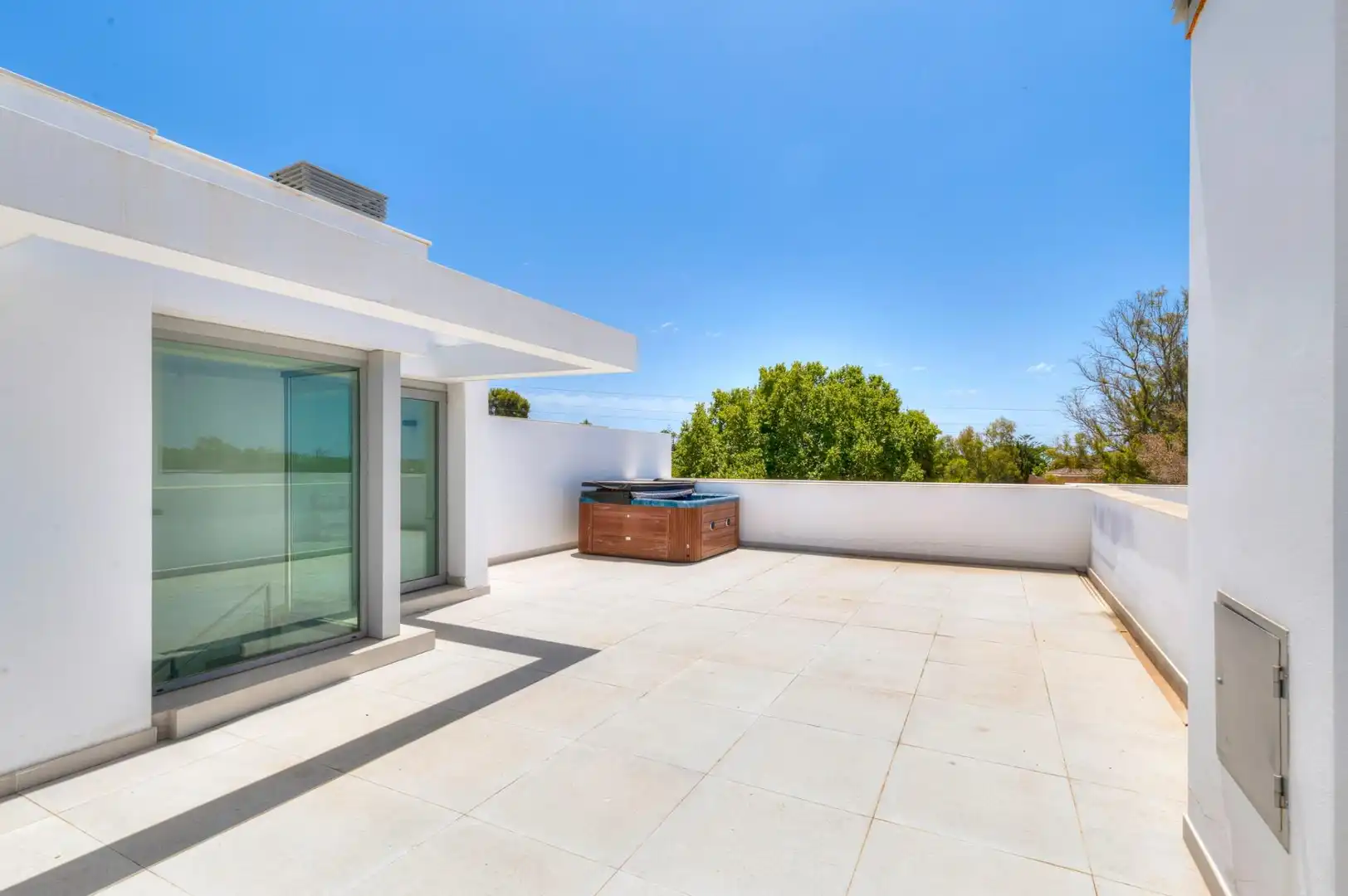 Terraza de Casa adosada en venta en Marbella con Aire acondicionado, Calefacción y Jardín privado