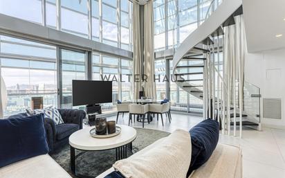 Living room of Attic for sale in  Barcelona Capital  with Air Conditioner, Heating and Parquet flooring