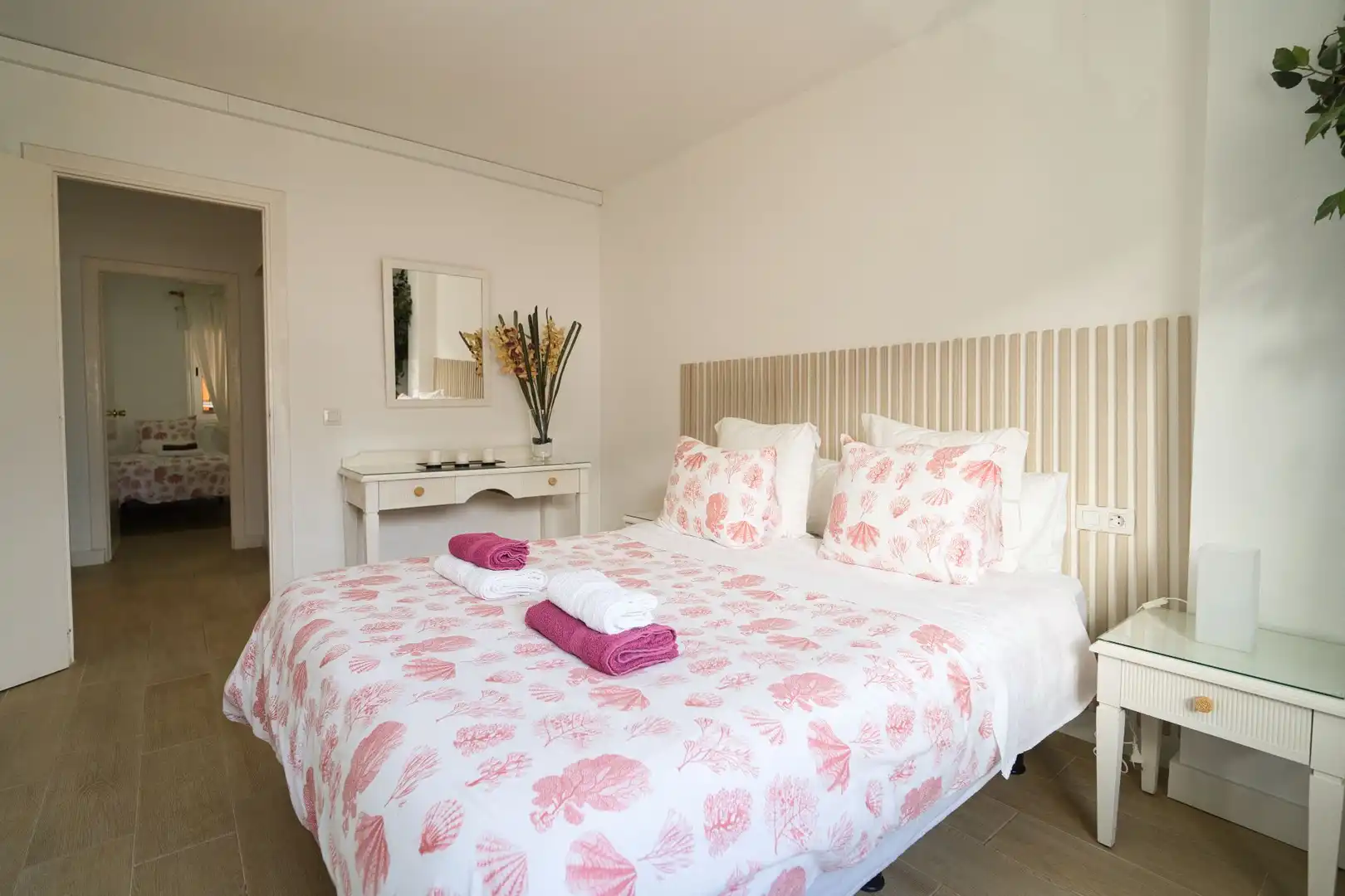 Habitación de Piso en venta en Arona con Terraza, Amueblado y Piscina comunitaria