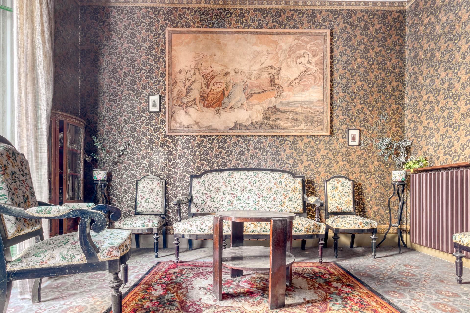 Living room of Building for sale in Figueres