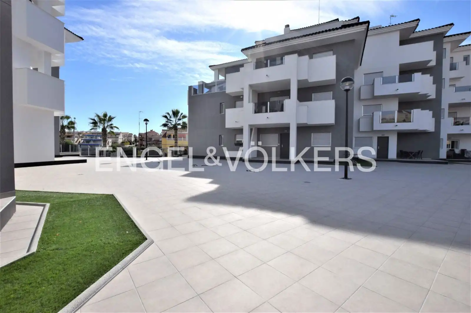Vista exterior de Pis en venda en Orihuela amb Aire condicionat, Calefacció i Terrassa